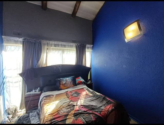 4 BEDROOM HOUSE FOR SALE IN FLORA GARDENS